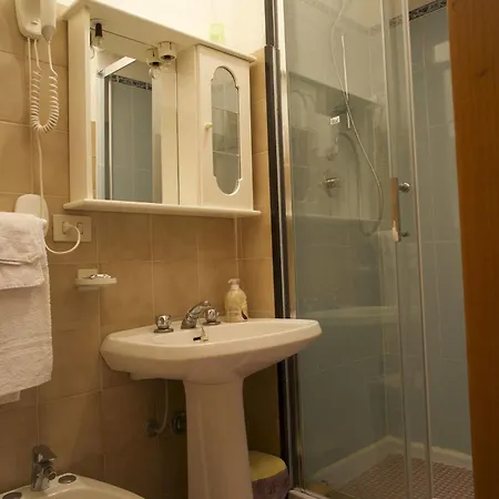 La Siesta Hotel